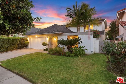 5507 Bluebell Ave, Valley Village, CA, 91607-1909 | Card Image