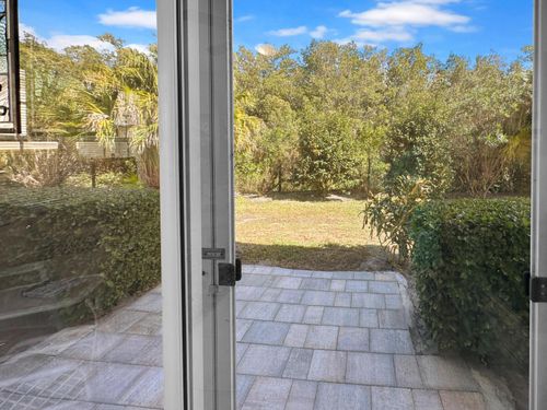 102-720 Lake Orchid Cir, Vero Beach, FL, 32962-8578 | Card Image