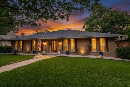 9552 Timberleaf Dr, Dallas, TX, 75243-6126 | Card Image