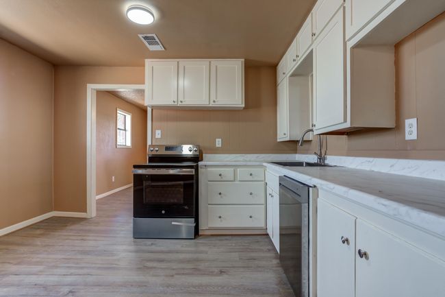 208 Avenue X, House other with 3 bedrooms, 2 bathrooms and null parking in Levelland TX | Image 20