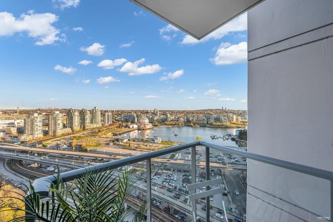 3101 - 688 Abbott Street, Condo with 2 bedrooms, 2 bathrooms and 2 parking in Vancouver BC | Image 19