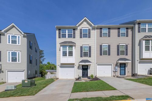 2148 Elm Tree Ct, CHARLOTTESVILLE, VA, 22911-8303 | Card Image