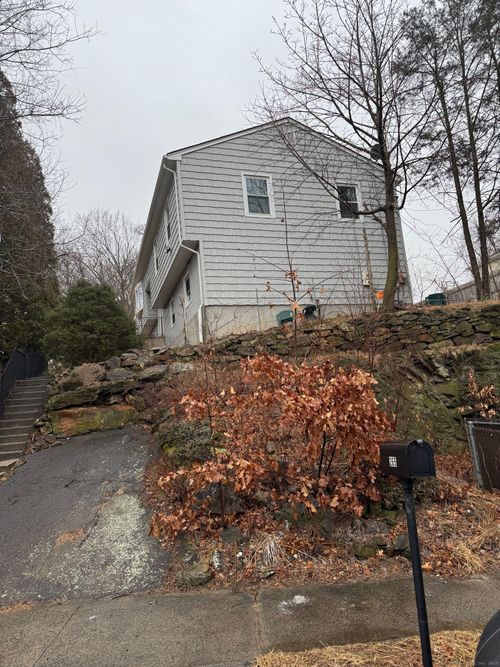 265 Vincellette St, Bridgeport, CT, 06606-2225 | Card Image