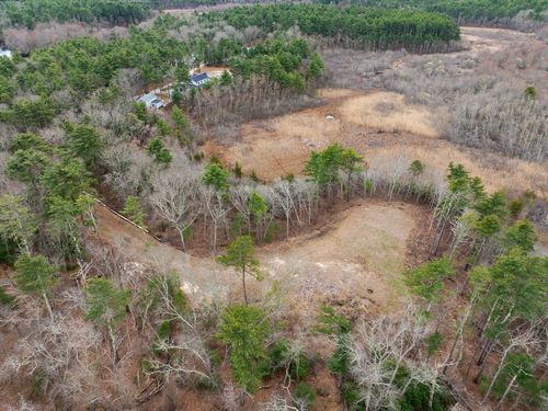 17 Station St, Wareham, MA, 02571-1324 | Card Image