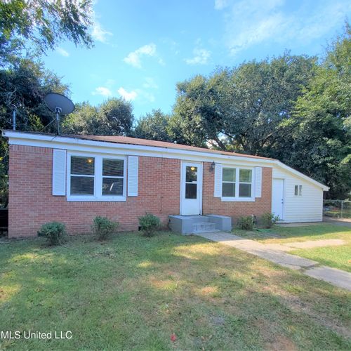 2217 32nd Street, Gulfport, MS, 39501 | Card Image