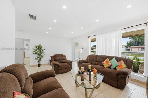 8641 Nw 25th Ct, Sunrise, FL, 33322-2905 | Card Image