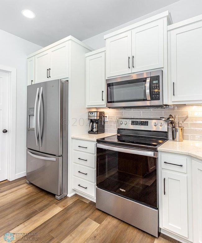 Kitchen | Image 8