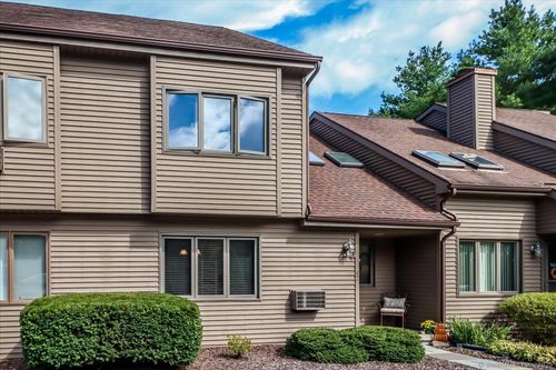 42-42 Twin Oaks, New Milford, CT, 06776-5424 | Card Image