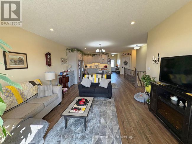 UNIT-18 - 18 The Way, Townhouse with 2 bedrooms, 3 bathrooms and 2 parking in Goderich ON | Image 17