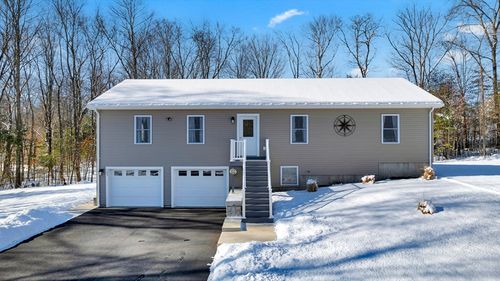 103 Daniel Shays Hwy, Belchertown, MA, 01007-9527 | Card Image