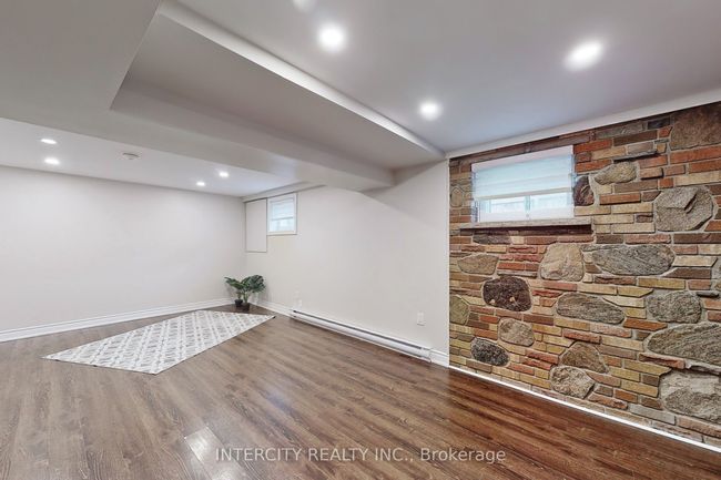 122 Rutherford Rd N, House other with 5 bedrooms, 2 bathrooms and 6 parking in Brampton ON | Image 24