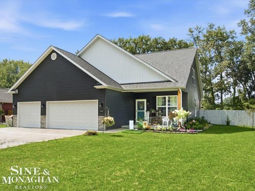 9400 Folkert Rd, Clay, MI, 48001-4458 | Card Image