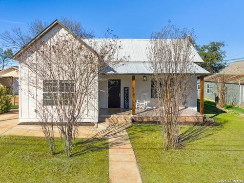 403 W Main St, Llano, TX, 78643-1937 | Card Image