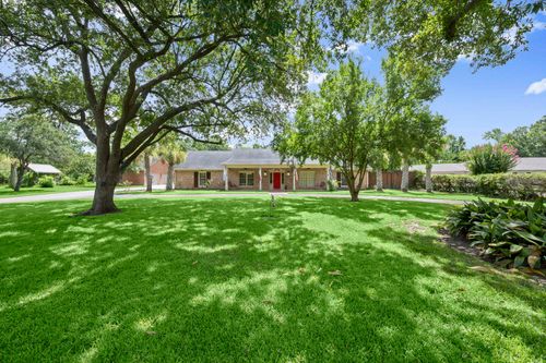 1280 Cherokee Ln, Beaumont, TX, 77702-1107 | Card Image