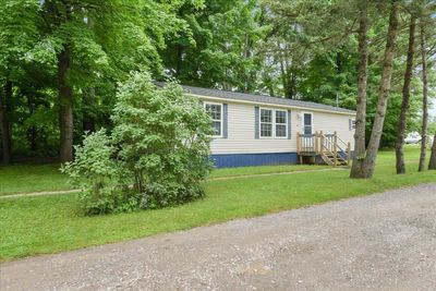 32 Lois Lane, House other with 3 bedrooms, 1 bathrooms and null parking in Williston VT | Image 1