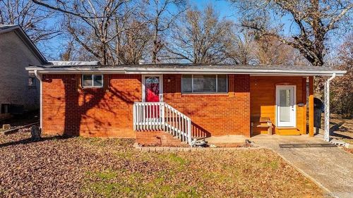 909 W 54th St Street, North Little Rock, AR, 72118 | Card Image