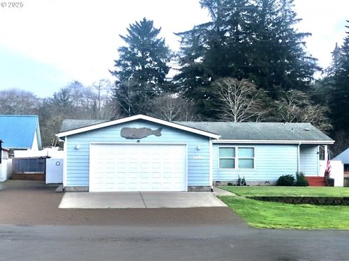 1050 Broadway Ave, Winchester Bay, OR, 97467-8779 | Card Image