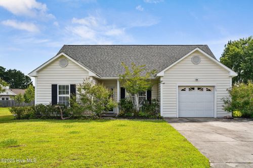 113 Colville Ct, Winnabow, NC, 28479-5688 | Card Image