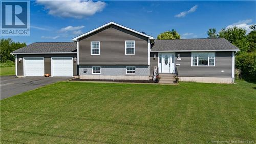 779 Waasis Rd, Oromocto, NB, E2V2N4 | Card Image