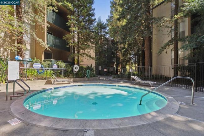 APT-109 - 155 Sharene Ln, Condo with 1 bedrooms, 1 bathrooms and 1 parking in Walnut Creek CA | Image 29