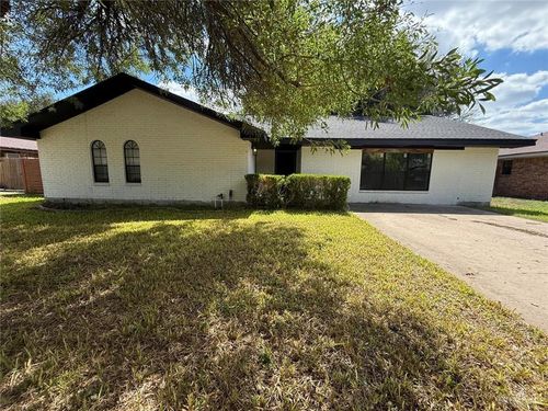 2416 Cottonwood St, Mission, TX, 78574-3315 | Card Image