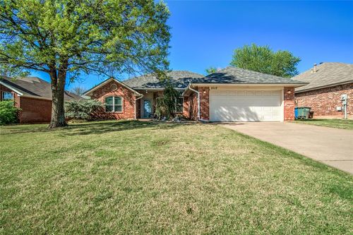 2117 Summer Hollow Ln, Edmond, OK, 73013-2863 | Card Image
