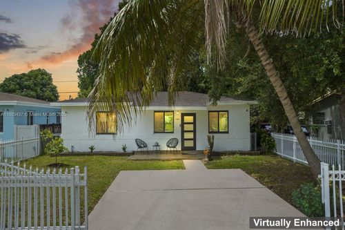 1330 Ne 155th St, North Miami Beach, FL, 33162-5536 | Card Image