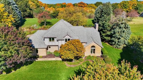 S60W24120 Red Wing Drive, Waukesha, WI, 53189 | Card Image