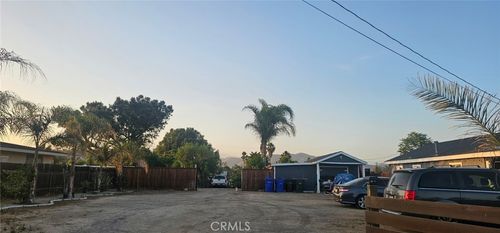 9105 56th St, Jurupa Valley, CA, 92509-3804 | Card Image