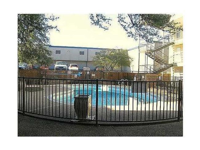 APT-20 - 910 Duncan Ln, Condo with 2 bedrooms, 2 bathrooms and 1 parking in Austin TX | Image 21