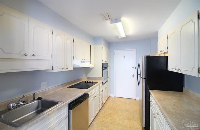 APT-407 - 825 Bayshore Dr, Condo with 2 bedrooms, 2 bathrooms and 1 parking in Pensacola FL | Image 16
