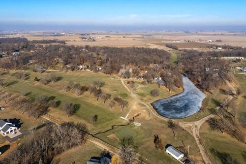 2307 18th Ave, De Witt, IA, 52742-1000 | Card Image