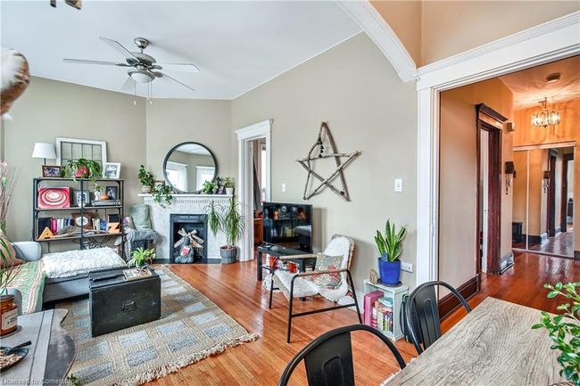 204 Herkimer St, Home with 5 bedrooms, 4 bathrooms and 2 parking in Hamilton ON | Image 17