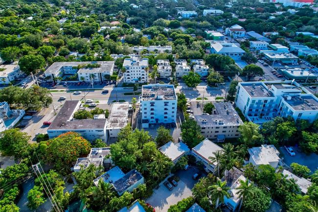APT-402 - 3051 Sw 27 Th Ave, Condo with 1 bedrooms, 1 bathrooms and null parking in Miami FL | Image 29