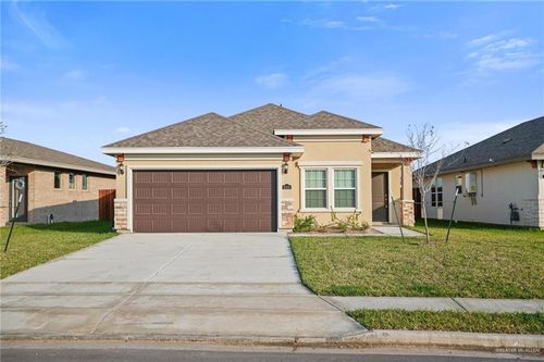 8308 N 35th Ln, McAllen, TX, 78504-6919 | Card Image