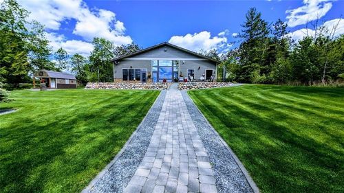 528 Park Dr, New Auburn, WI, 54757-8921 | Card Image