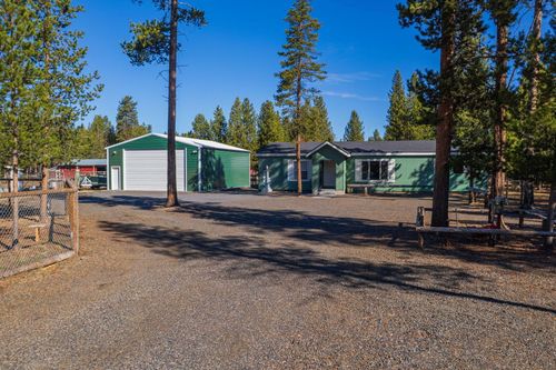 12411 Larchwood Dr, La Pine, OR, 97739-3505 | Card Image