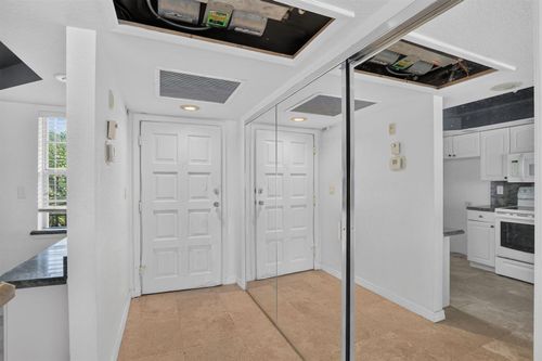c309-2871 N Ocean Blvd, Boca Raton, FL, 33431-7054 | Card Image