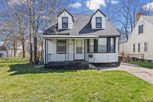 8626 Brace St, Detroit, MI, 48228-3147 | Card Image