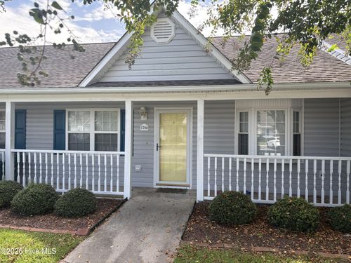 1702-1702 Courtyard E, Beaufort, NC, 28516 | Card Image