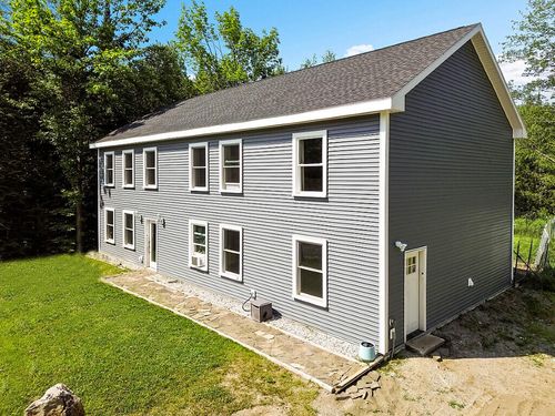 1012 Lakewood Road, Madison, ME, 04950 | Card Image