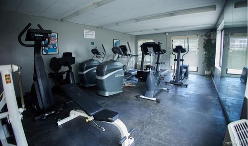 15e-10810 Flatlands 9th Street, New York, NY, 11236 | Card Image