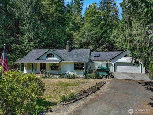 680 N Lake Cushman Road, Hoodsport, WA, 98548 | Card Image