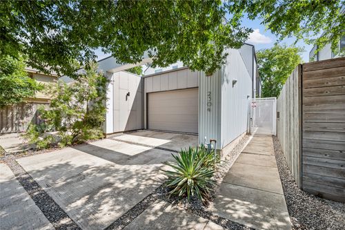 2304 Annex Ave, Dallas, TX, 75204-3401 | Card Image