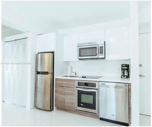 apt-204-1450 Meridian Ave, Miami Beach, FL, 33139-8083 | Card Image