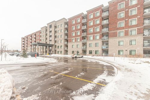 321-830 Megson Terr, Milton, ON, L9T9M7 | Card Image