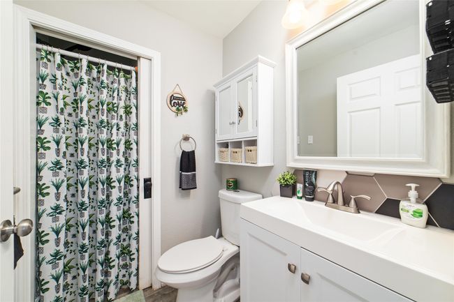 201 E Pollock St, House other with 2 bedrooms, 1 bathrooms and null parking in Rising Star TX | Image 11