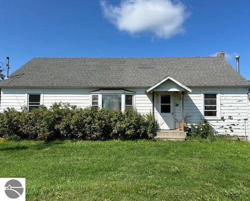 428 S Barry Rd, Ithaca, MI, 48847-9403 | Card Image