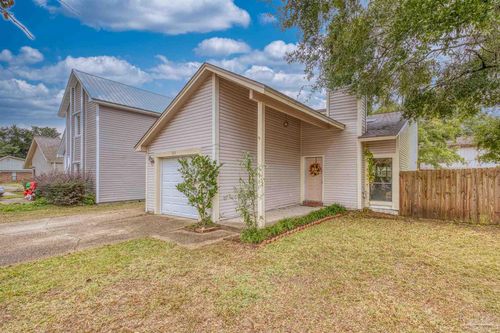 3010 Cedarwood Village Ln, Pensacola, FL, 32514-6250 | Card Image