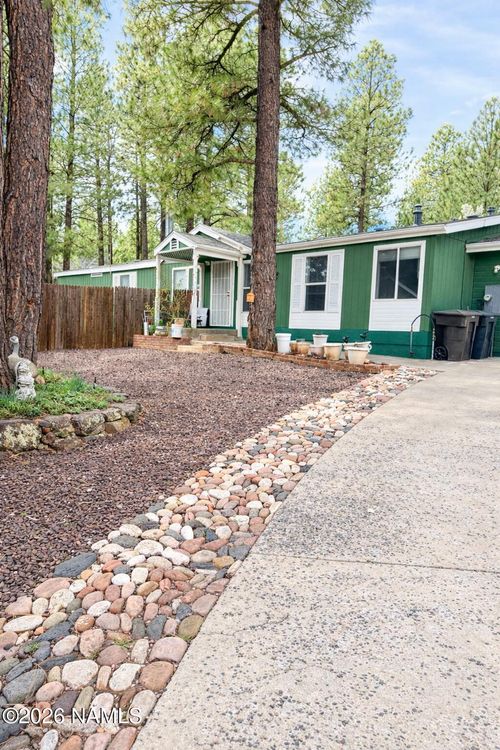 2449 W Adirondack Ave, Flagstaff, AZ, 86001-2430 | Card Image